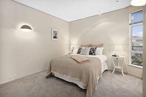 Photo of property in Trieste, 2/346 Oriental Parade, Oriental Bay, Wellington, 6011