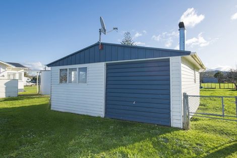 Photo of property in 140 Seddon Street, Patutahi, Gisborne, 4072