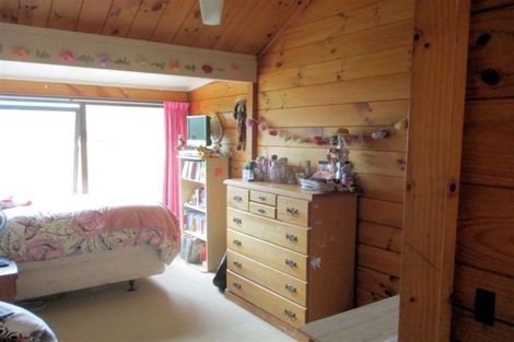 Photo of property in 1 Logan Road, Paeroa, 3600