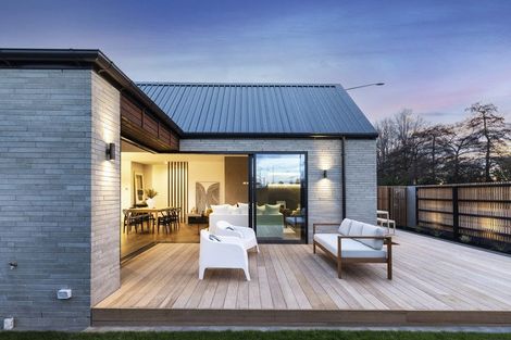 Photo of property in 160 Gardiners Road, Harewood, Christchurch, 8051