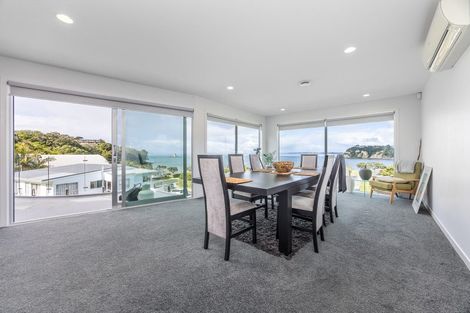 Photo of property in 18 Zita Avenue, Matakatia, Whangaparaoa, 0930
