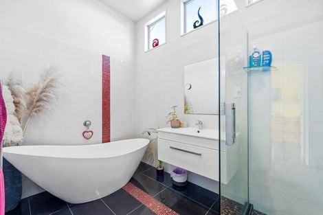 Photo of property in 84a Scott Road, Stanmore Bay, Whangaparaoa, 0932