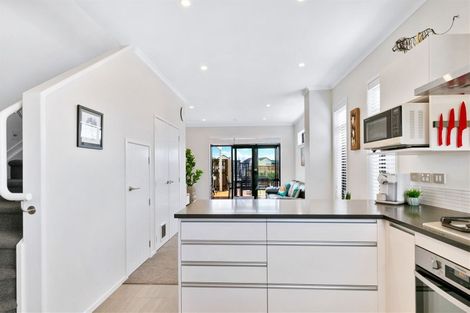 Photo of property in 12a Dida Park Drive, Kumeu, 0810