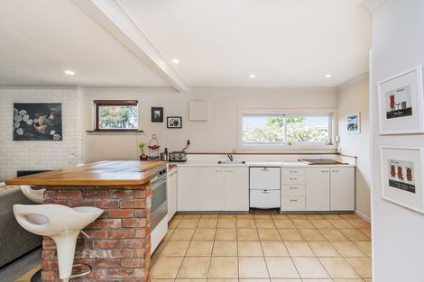 Photo of property in 51 Kings Avenue, Waikuku Beach, 7402