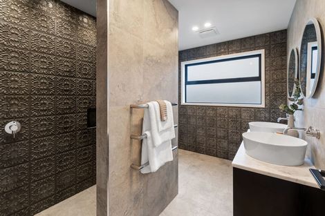 Photo of property in 6 Clifford Avenue, Merivale, Christchurch, 8014