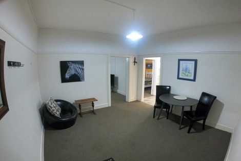 Photo of property in 127 Saint Aubyn Street, New Plymouth, 4310