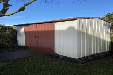 Photo of property in 77 Rototuna Road, Rototuna, Hamilton, 3210