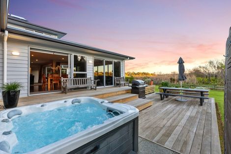 Photo of property in 32 Paradise Place, Matua, Tauranga, 3110