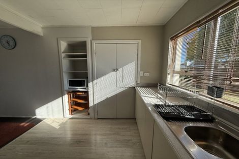 Photo of property in 1 Luxton Place, Rangiora, 7400