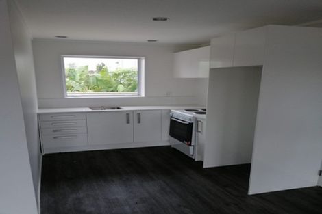 Photo of property in 33a Springs Road, Parakai, 0830