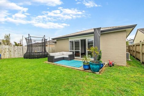 Photo of property in 33 Arion Road, Takanini, 2112
