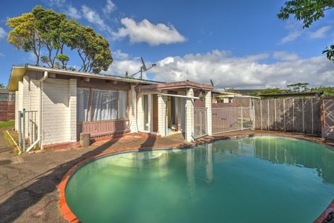 Photo of property in 10 Sealand Place, Mangere Bridge, Auckland, 2022