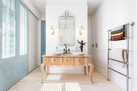 Photo of property in 8 Wood Lane, Fendalton, Christchurch, 8014