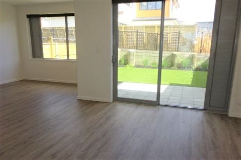 Photo of property in 1 Gunn Way, Hobsonville, Auckland, 0616