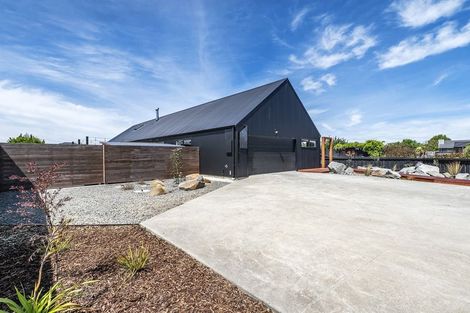 Photo of property in 16 Glen Oak Drive, Kirwee, Darfield, 7571