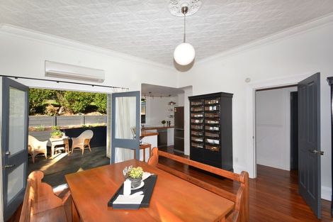 Photo of property in 112 Cliffs Road, Saint Clair, Dunedin, 9012