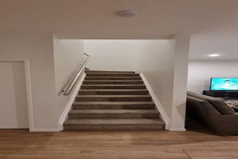 Photo of property in 19 Kaimai Avenue, Massey, Auckland, 0614