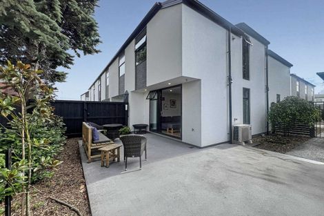 Photo of property in 6/12 New Brighton Road, Shirley, Christchurch, 8061