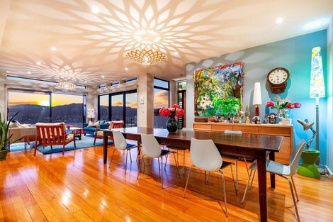 Photo of property in 51 The Crescent, Roseneath, Wellington, 6011