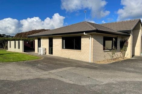 Photo of property in 8 Frank Knight Place, Waiuku, 2123