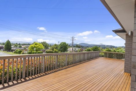 Photo of property in 1b Great West Road, Matipo Heights, Rotorua, 3015