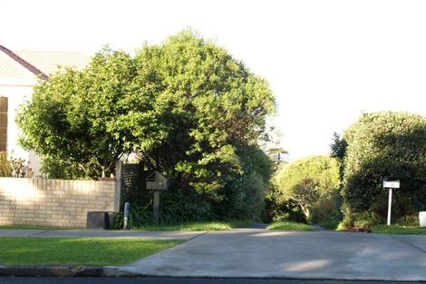 Photo of property in 12 Minerva Terrace, Cockle Bay, Auckland, 2014