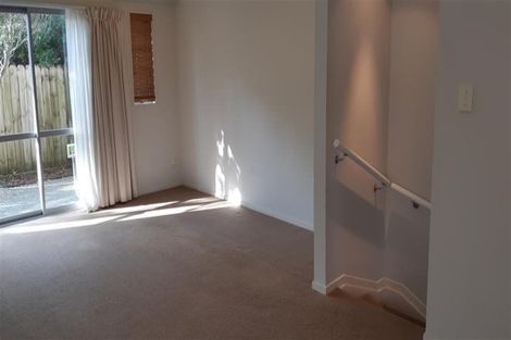 Photo of property in 10/22 Northcross Drive, Oteha, Auckland, 0632