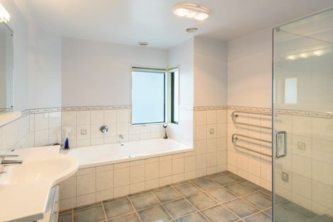 Photo of property in 12 Bunker Way, Strathmore Park, Wellington, 6022