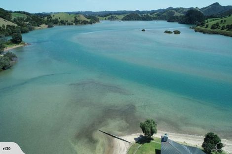 Photo of property in 16 Pataua Street, Pataua South, Onerahi, 0192