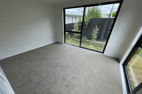 Photo of property in 8/101 Hobsonville Road, West Harbour, Auckland, 0618