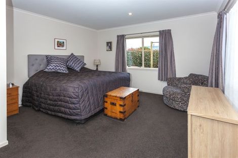 Photo of property in 2 Cobham Lane, Whitianga, 3510