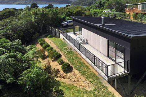 Photo of property in 3203 Archers Road, Tennyson Inlet, 7195