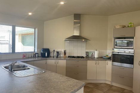 Photo of property in 10a Bracken Street, Wallaceville, Upper Hutt, 5018