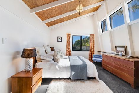 Photo of property in 10 Oliver Twist Avenue, Mellons Bay, Auckland, 2014