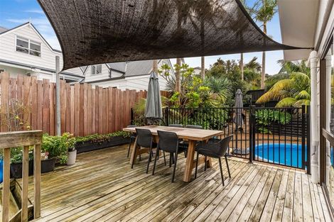 Photo of property in 4 Onepu Lane, Manly, Whangaparaoa, 0930