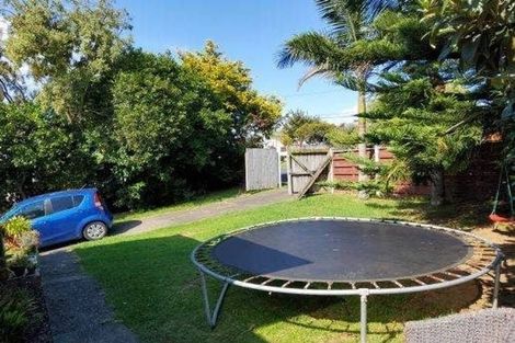 Photo of property in 1/2 Coxhead Road, Manurewa, Auckland, 2102
