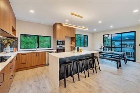 Photo of property in 62 Headland Drive, Long Bay, Auckland, 0630