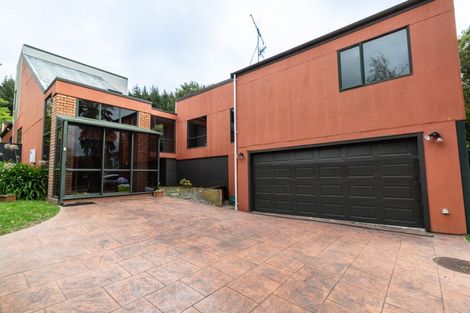 Photo of property in 51 Sunrise Boulevard, Tawa, Wellington, 5028