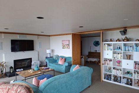 Photo of property in 1/1 Carlisle Road, Torbay, Auckland, 0630