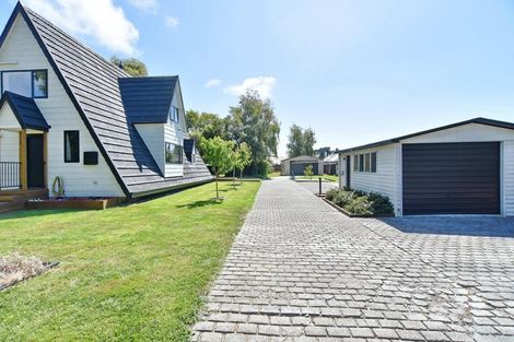 Photo of property in 33 Heyders Road, Spencerville, Christchurch, 8083