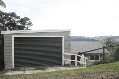 Photo of property in 9 Hillside Lane, Tairua, 3508