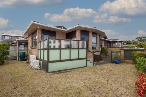 Photo of property in 74 Eatwell Avenue, Paraparaumu Beach, Paraparaumu, 5032