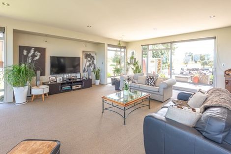 Photo of property in 34 Longbeach Drive, Castlecliff, Whanganui, 4501