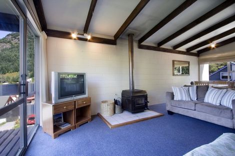 Photo of property in 255b Fernhill Road, Sunshine Bay, Queenstown, 9300