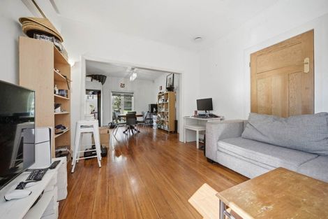 Photo of property in 27a Lloyd Avenue, Mount Albert, Auckland, 1025