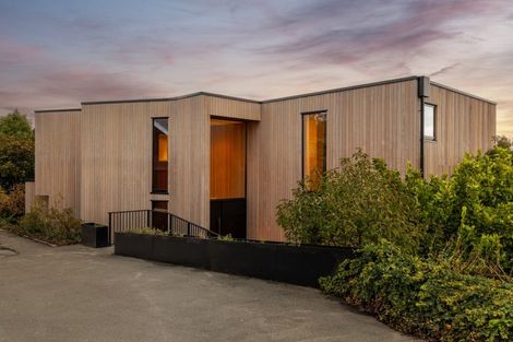 Photo of property in 26 Hackthorne Road, Cashmere, Christchurch, 8022