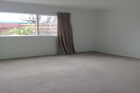 Photo of property in 3/4 Coronation Road, Glenfield, Auckland, 0627
