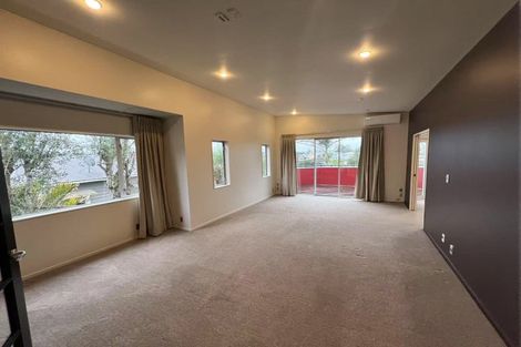 Photo of property in 657 Beach Road, Rothesay Bay, Auckland, 0630