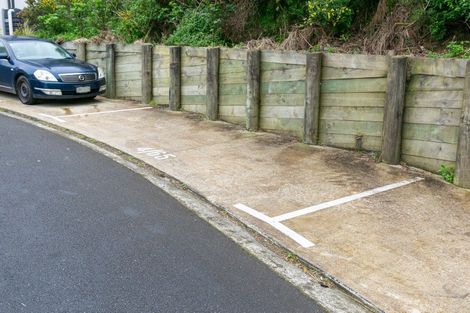 Photo of property in 4/65 Tiketike Way, Brooklyn, Wellington, 6021