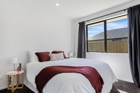 Photo of property in 27 Crossley Avenue, Woodend, 7610